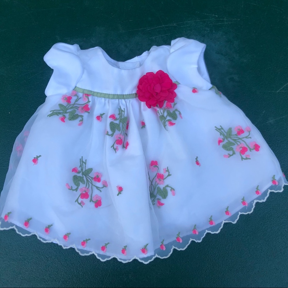 NB baby girl outfit.